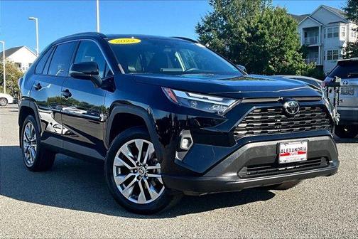 2022 Toyota RAV4 XLE Premium