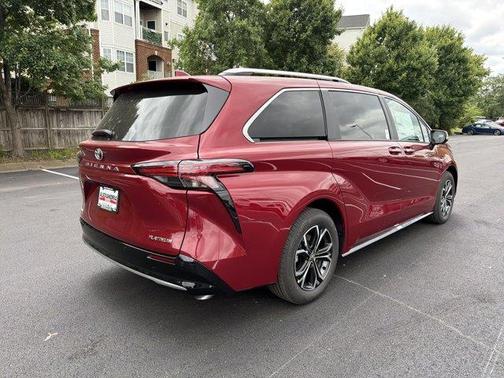 Ruby Flare Pearl 2026 Toyota Sienna Platinum 7 Passenger
