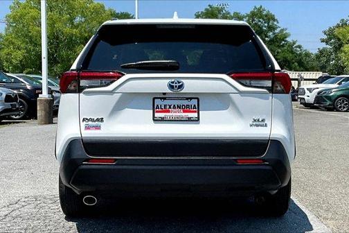 2023 Toyota RAV4 Hybrid XLE