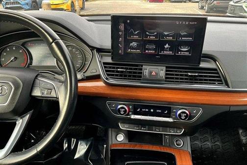 2021 Audi Q5 45 Premium