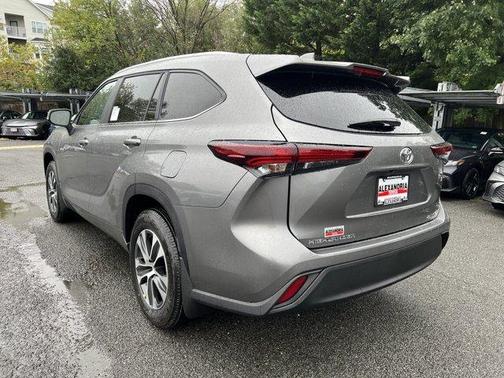 2025 Toyota Highlander XLE