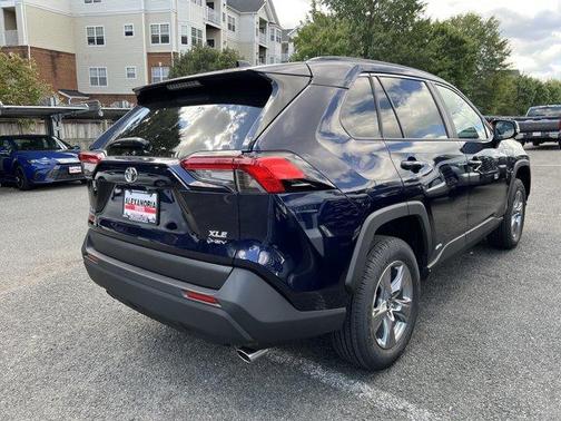 2025 Toyota RAV4 Hybrid XLE