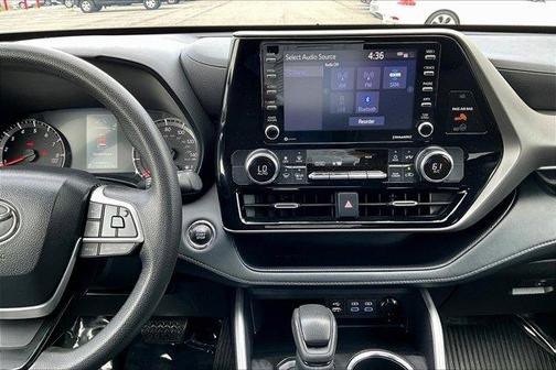 2022 Toyota Highlander L
