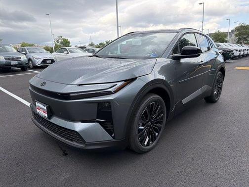 OVERCAST 2026 Toyota C-HR XSE
