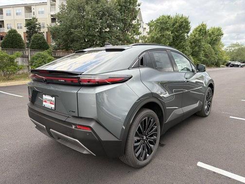 OVERCAST 2026 Toyota C-HR XSE