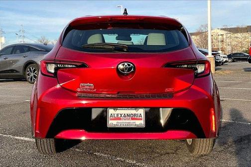 03U9 2026 Toyota Corolla Hatchback SE