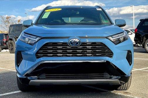 2023 Toyota RAV4 Hybrid SE