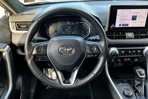 2023 Toyota RAV4 Hybrid SE