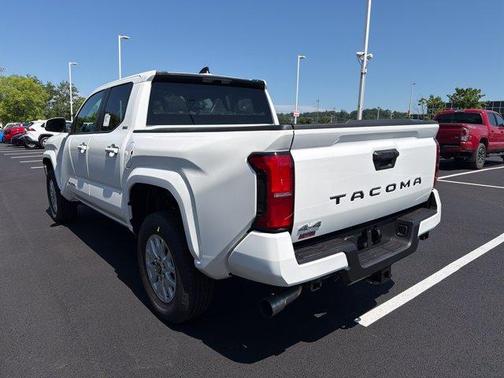 Ice 2026 Toyota Tacoma SR5