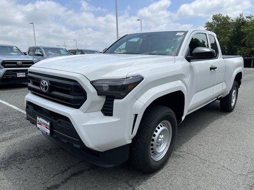 2025 Toyota Tacoma SR