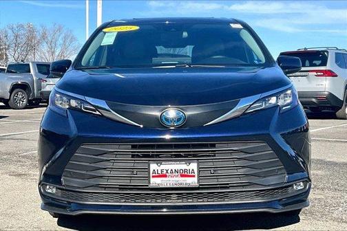 Blue 2025 Toyota Sienna XLE