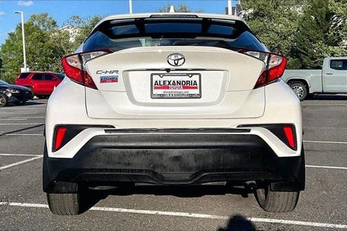 2021 Toyota C-HR LE