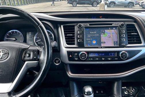 01H 2015 Toyota Highlander XLE