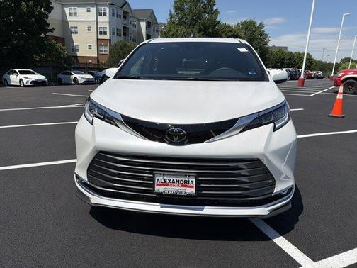 2026 Toyota Sienna Limited