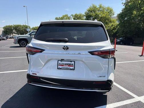 2026 Toyota Sienna Limited