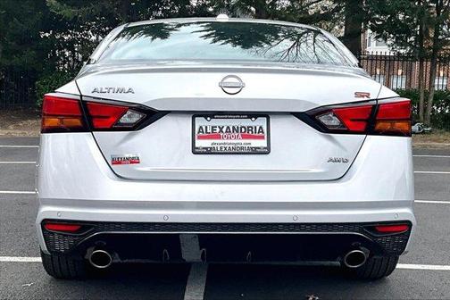 2025 Nissan Altima SR