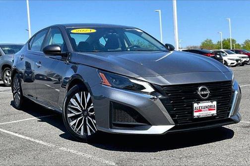 Gun Metallic 2024 Nissan Altima 2.5 SV