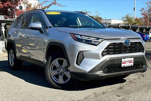 2024 Toyota RAV4 Hybrid XLE