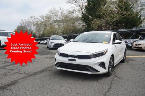Snow White Pearl 2023 Kia Forte LXS