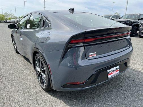 2025 Toyota Prius XLE