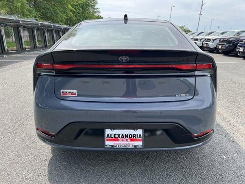 2025 Toyota Prius XLE