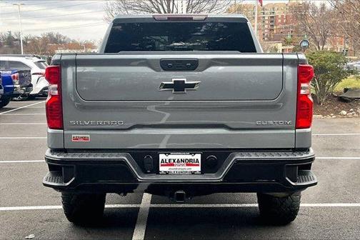 2023 Chevrolet Silverado 1500 Custom Trail Boss