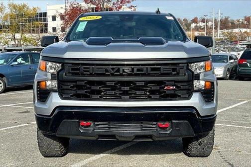 2023 Chevrolet Silverado 1500 Custom Trail Boss