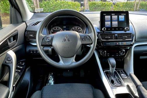 2024 Mitsubishi Eclipse Cross LE