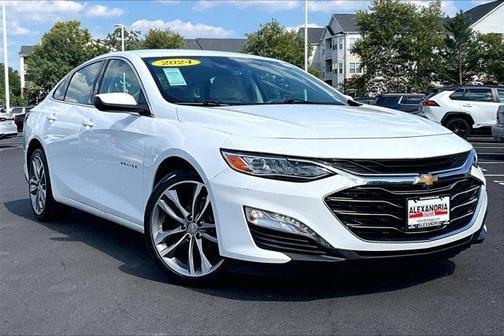 Summit White 2024 Chevrolet Malibu 2LT