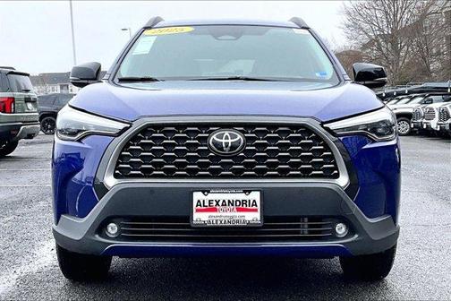 2025 Toyota Corolla Cross XLE