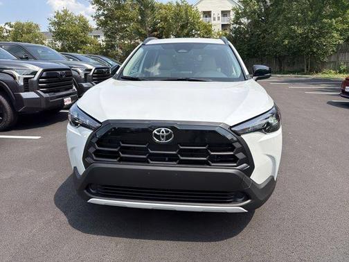 Wind Chill Pearl 2026 Toyota Corolla Cross LE