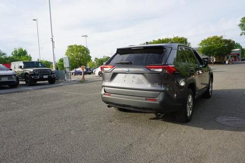 2021 Toyota RAV4 Hybrid LE