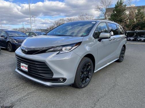 2026 Toyota Sienna Woodland Edition