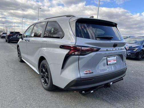 2026 Toyota Sienna Woodland Edition