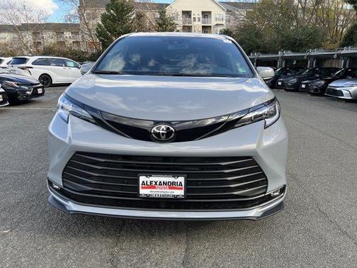 2026 Toyota Sienna Woodland Edition