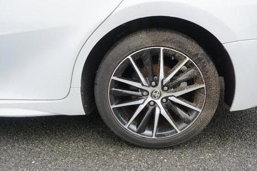 White 2022 Toyota Camry SE