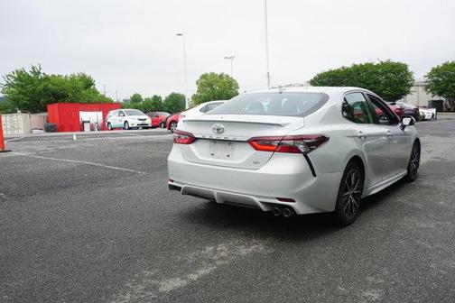 White 2022 Toyota Camry SE