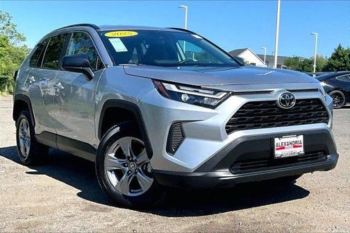 2025 Toyota RAV4 Hybrid LE