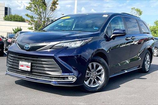 2022 Toyota Sienna XLE
