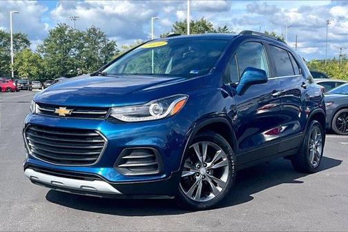 Pacific Blue Metallic 2020 Chevrolet Trax LT