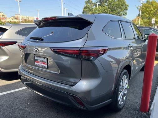2025 Toyota Highlander Limited