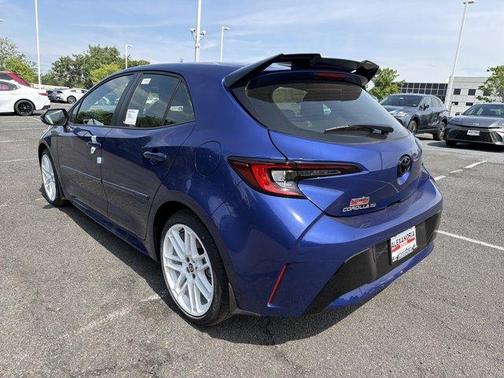 Blue Crush Metallic 2026 Toyota Corolla Hatchback SE