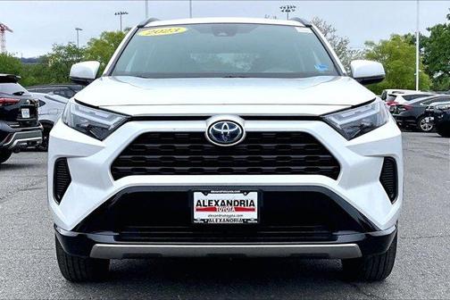 0089 2023 Toyota RAV4 Hybrid SE