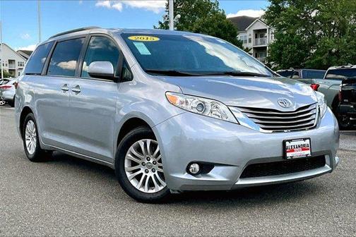 2015 Toyota Sienna XLE