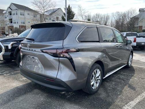 2026 Toyota Sienna XLE