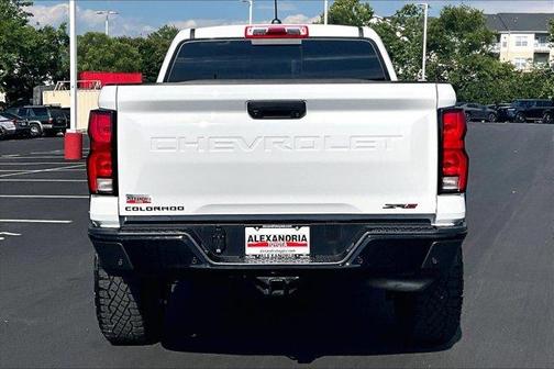Summit White 2024 Chevrolet Colorado ZR2