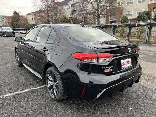 2026 Toyota Corolla Hybrid SE
