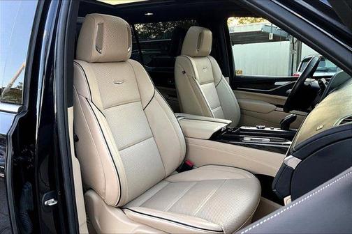 2024 Cadillac Escalade ESV Premium Luxury