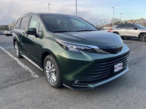 2026 Toyota Sienna XLE