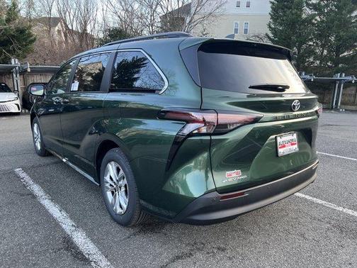 2026 Toyota Sienna XLE